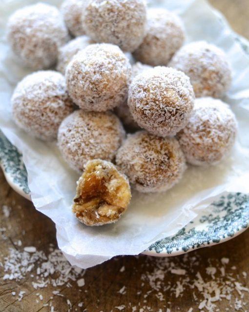 Coconut almond date balls