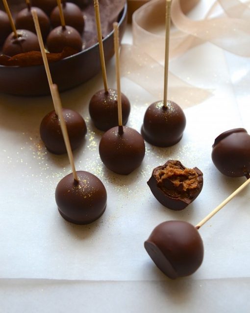 Salted caramel peanut butter chocolate pops