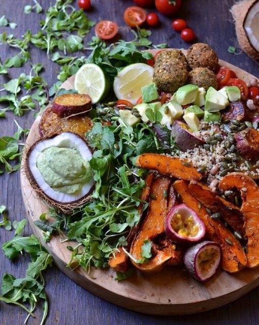 Buddha bowl harvest board