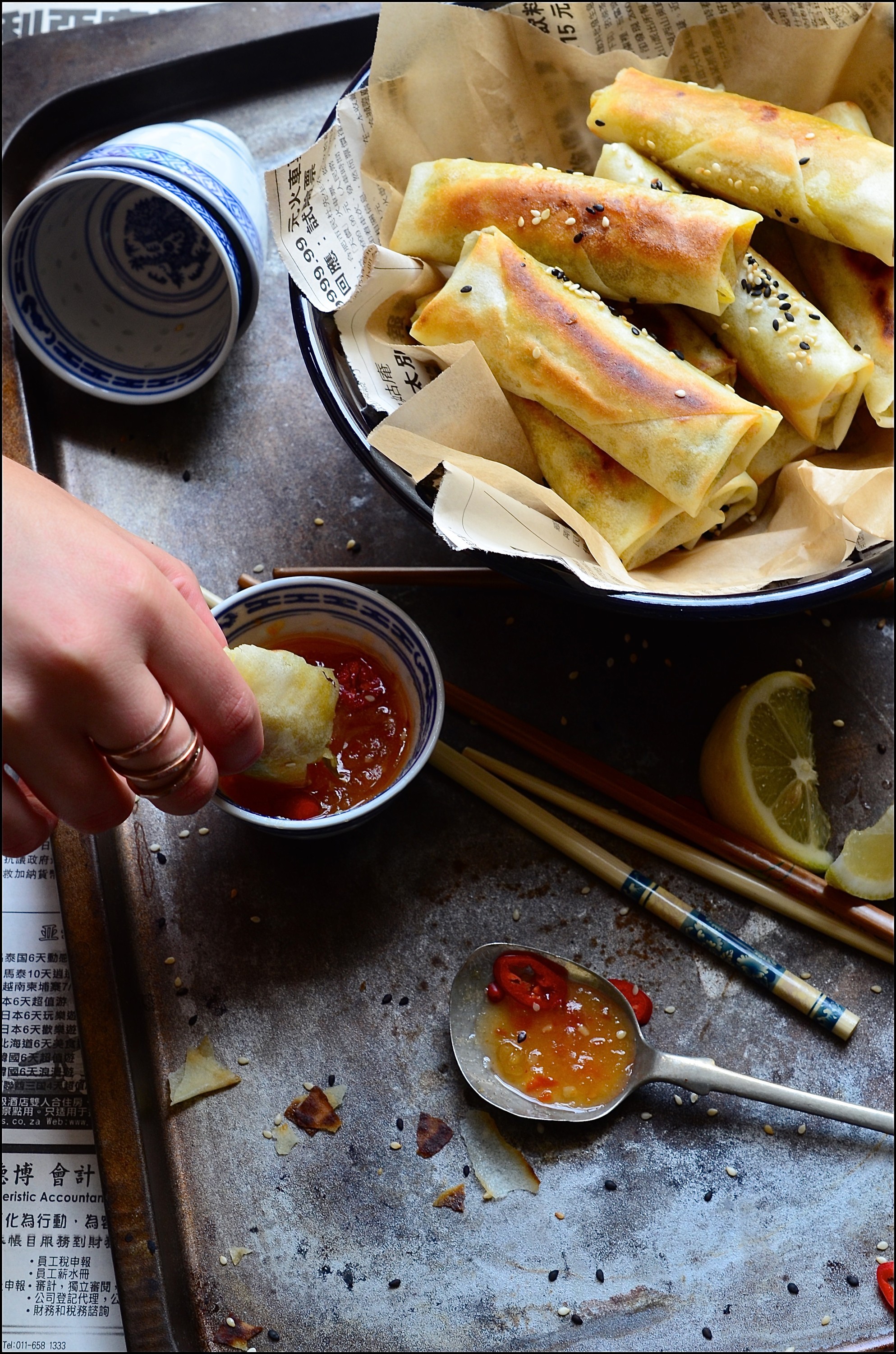 Oyster sauce chicken spring rolls