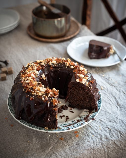 Red wine and olive oil chocolate cake