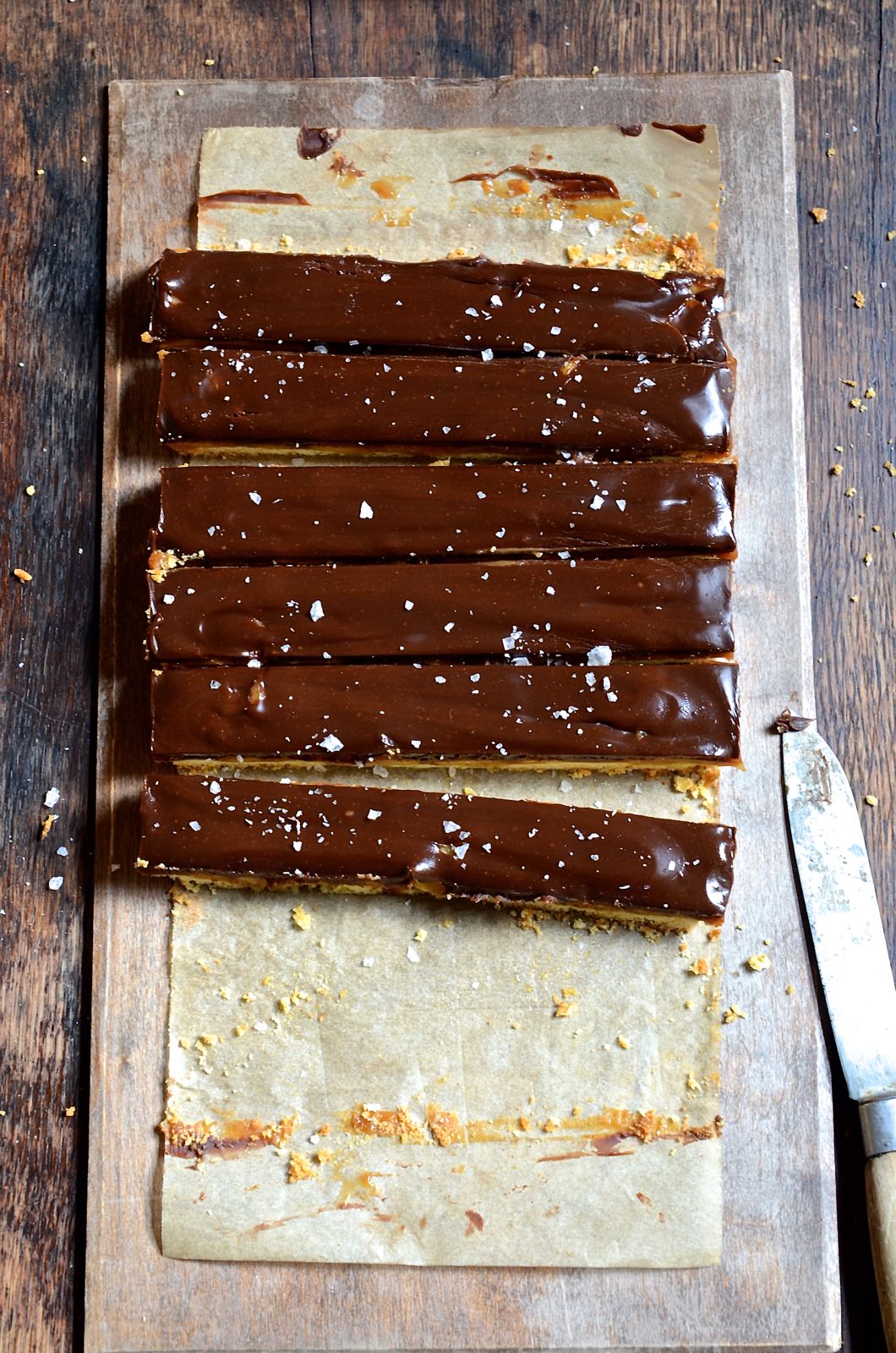 Salted chocolate toffee apple bars