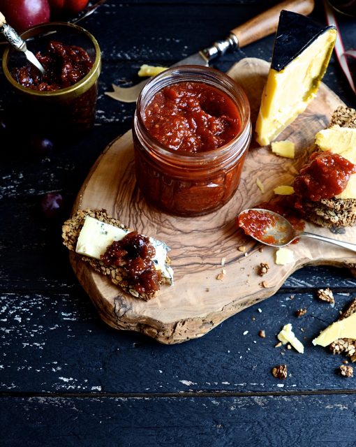 Sweet chilli tomato jam