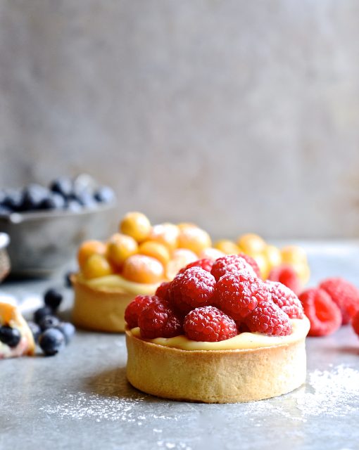 Crème pâtissière summer berry tarts