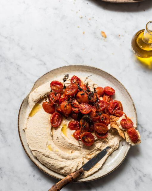 Hummus with candied tomatoes